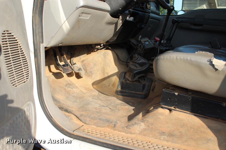 image for item L3229 2000 Ford F750 Super Duty XL water truck