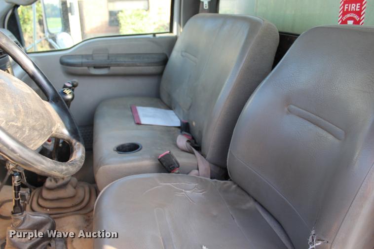 image for item L3229 2000 Ford F750 Super Duty XL water truck