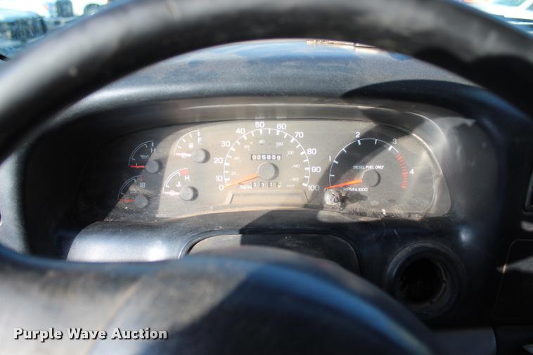 image for item L3229 2000 Ford F750 Super Duty XL water truck