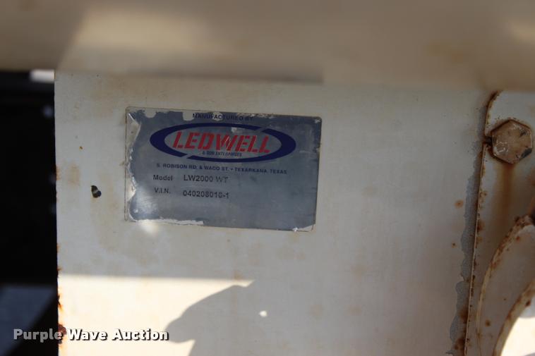 image for item L3229 2000 Ford F750 Super Duty XL water truck