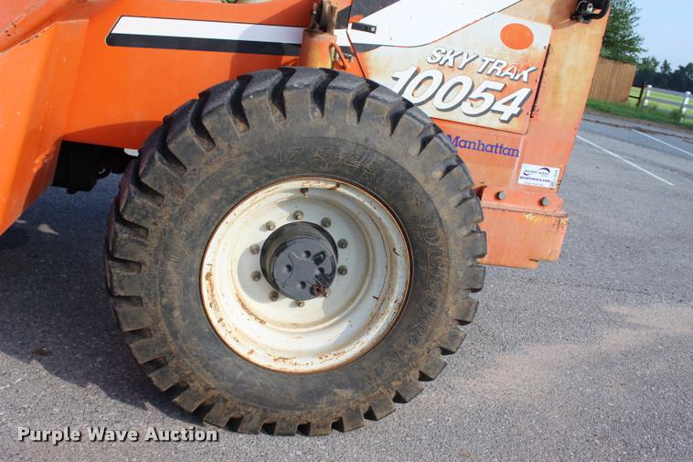 image for item L3230 2003 Sky Trak 10054 Legacy telehandler