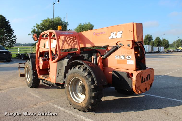 image for item L3231 2005 Lull 944E-42 telehandler