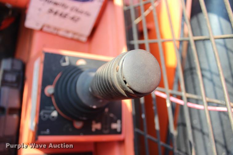 image for item L3231 2005 Lull 944E-42 telehandler