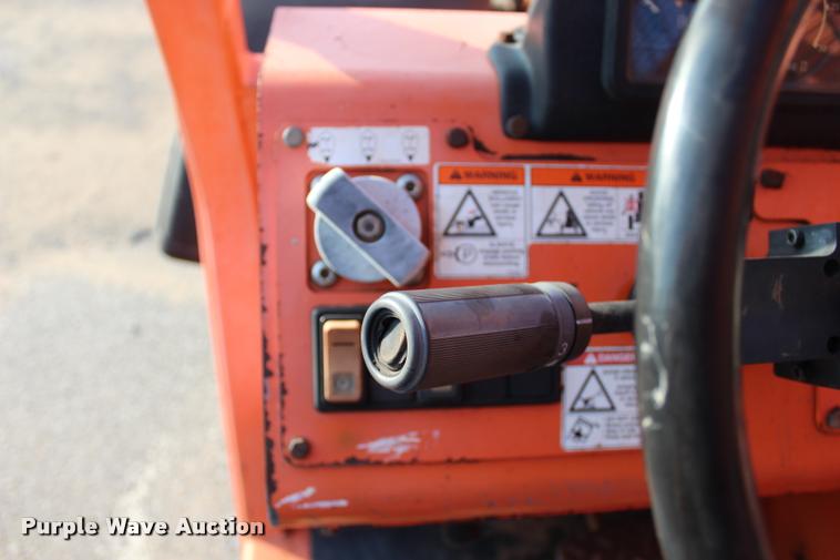 image for item L3231 2005 Lull 944E-42 telehandler