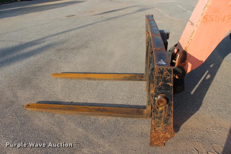 image for item L3231 2005 Lull 944E-42 telehandler