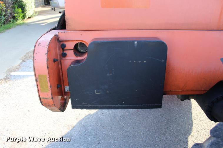 image for item L3231 2005 Lull 944E-42 telehandler