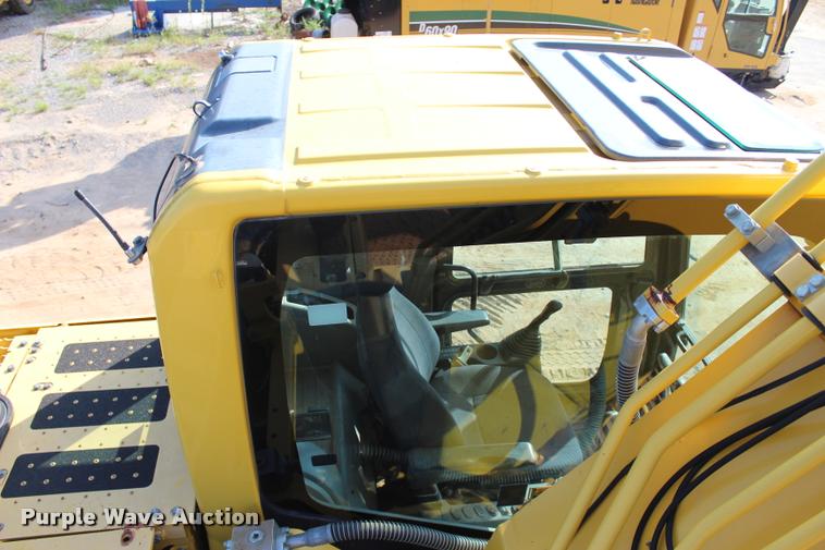 image for item L3234 2011 Komatsu PC200LC-8 HD excavator