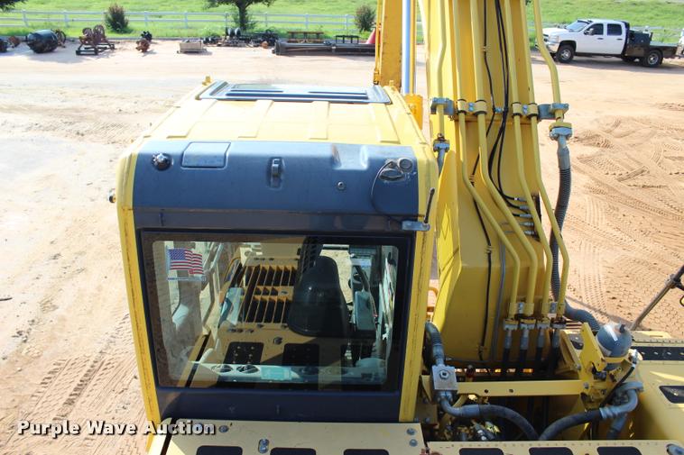 image for item L3234 2011 Komatsu PC200LC-8 HD excavator