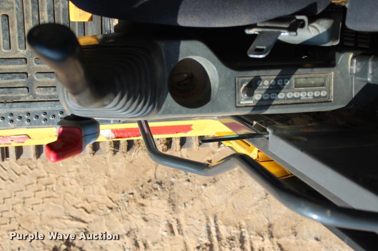 image for item L3234 2011 Komatsu PC200LC-8 HD excavator