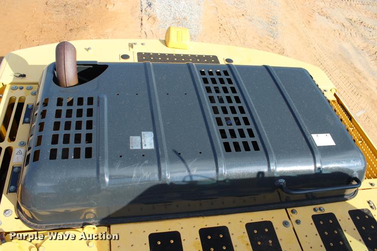 image for item L3234 2011 Komatsu PC200LC-8 HD excavator