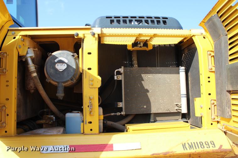 image for item L3234 2011 Komatsu PC200LC-8 HD excavator