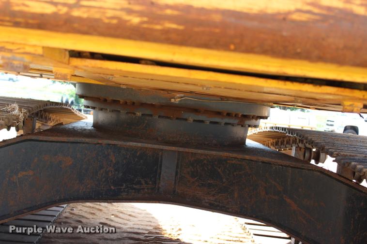 image for item L3234 2011 Komatsu PC200LC-8 HD excavator