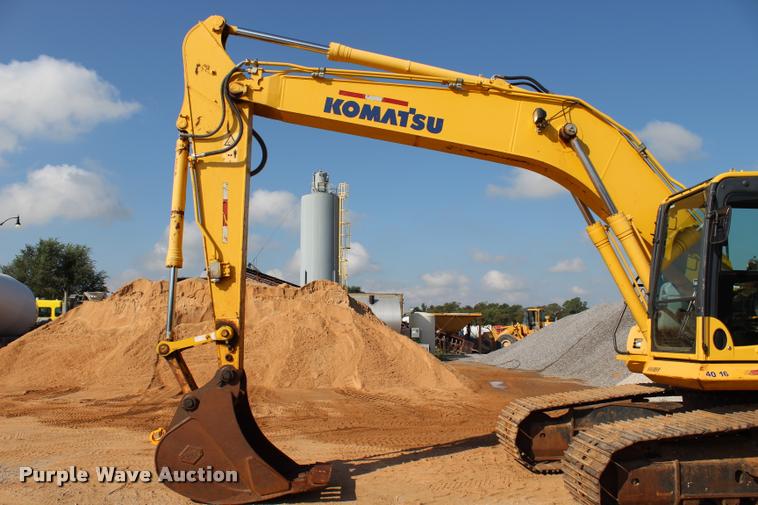 image for item L3234 2011 Komatsu PC200LC-8 HD excavator