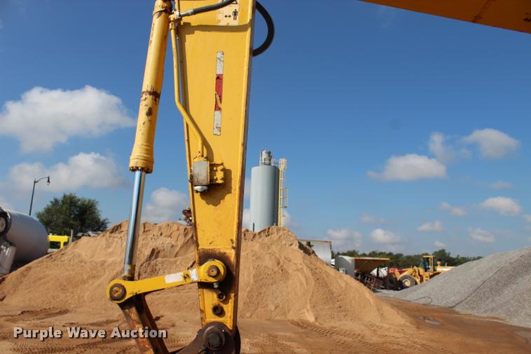 image for item L3234 2011 Komatsu PC200LC-8 HD excavator