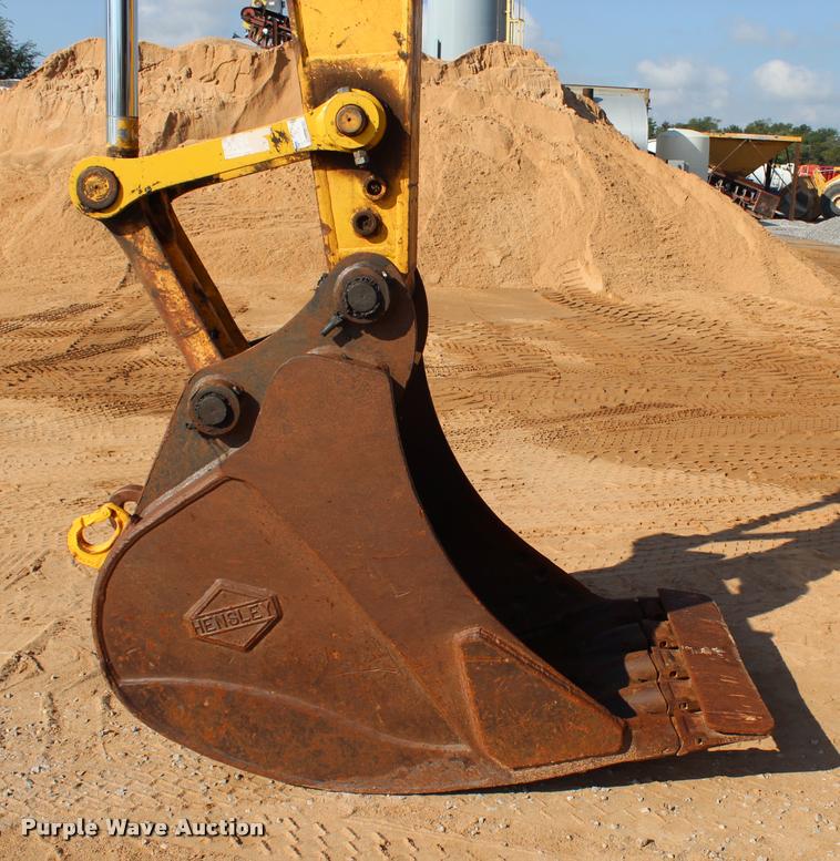 image for item L3234 2011 Komatsu PC200LC-8 HD excavator