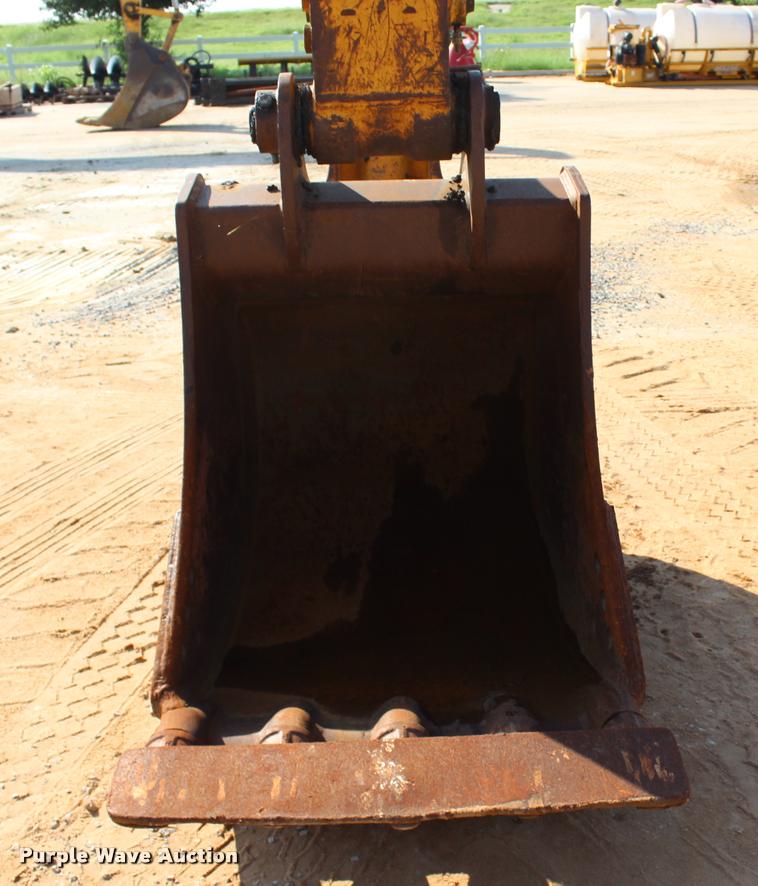 image for item L3234 2011 Komatsu PC200LC-8 HD excavator