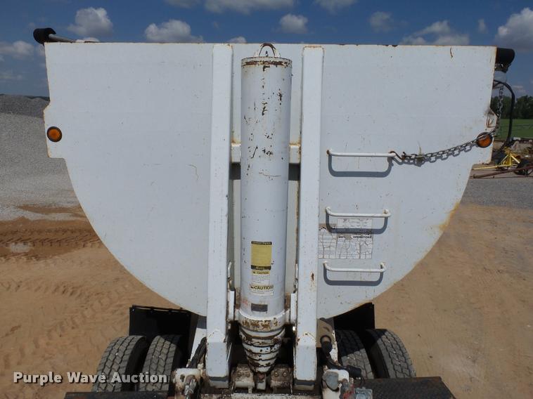 image for item L3236 2005 Clement Rockstar end dump trailer