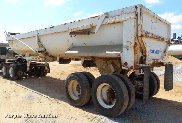 image for item L3236 2005 Clement Rockstar end dump trailer