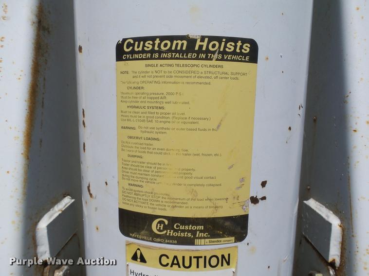 image for item L3236 2005 Clement Rockstar end dump trailer