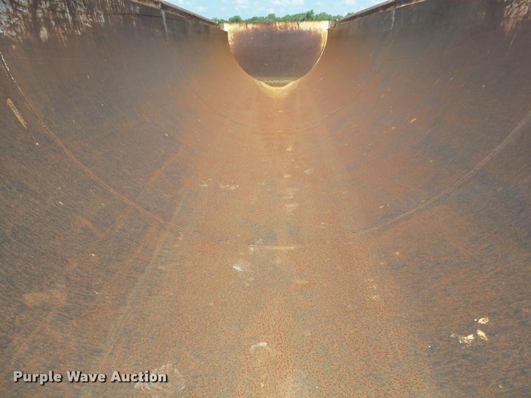 image for item L3236 2005 Clement Rockstar end dump trailer