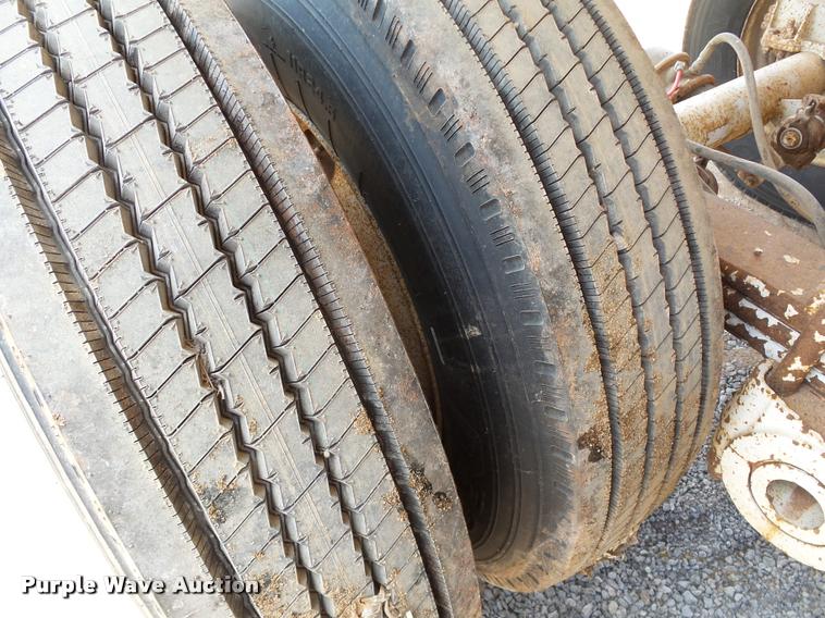 image for item L3236 2005 Clement Rockstar end dump trailer