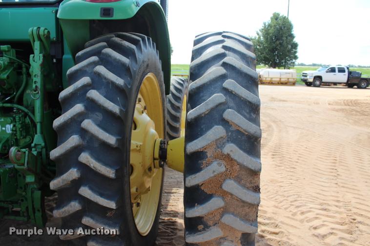 image for item L3237 2005 John Deere 7520 MFWD tractor