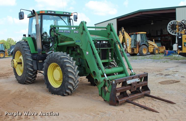 image for item L3239 1995 John Deere 8100 MFWD tractor
