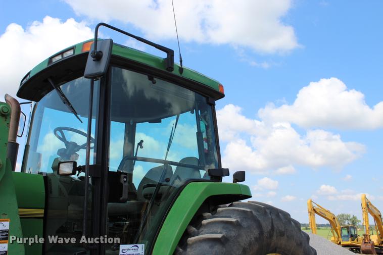 image for item L3239 1995 John Deere 8100 MFWD tractor