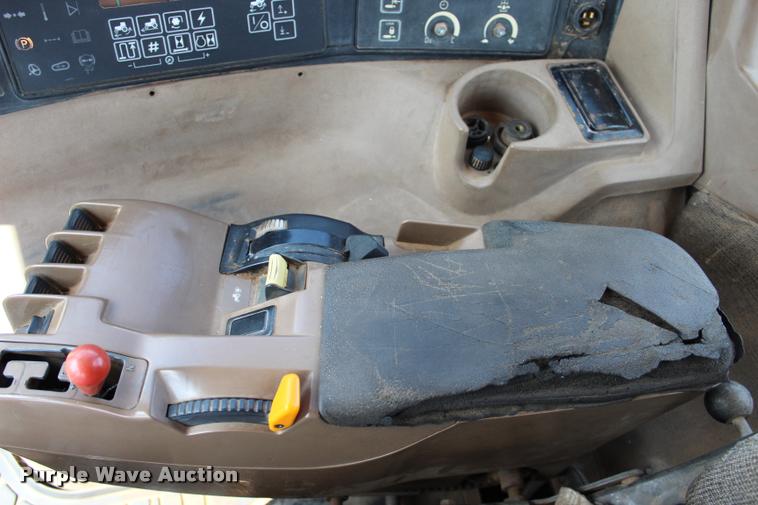 image for item L3239 1995 John Deere 8100 MFWD tractor