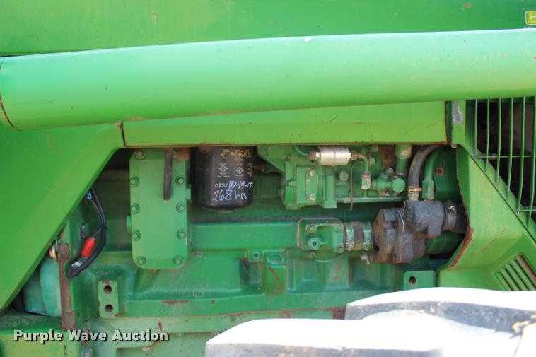 image for item L3239 1995 John Deere 8100 MFWD tractor