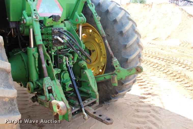 image for item L3239 1995 John Deere 8100 MFWD tractor