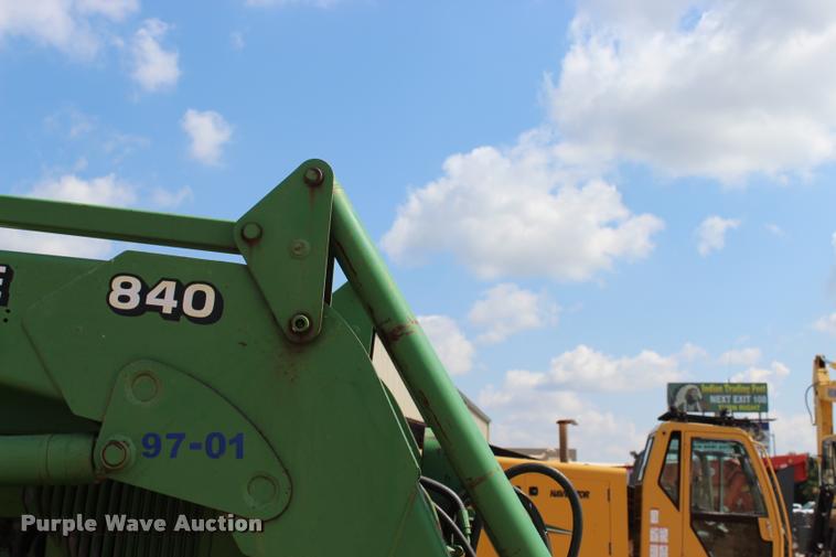 image for item L3239 1995 John Deere 8100 MFWD tractor