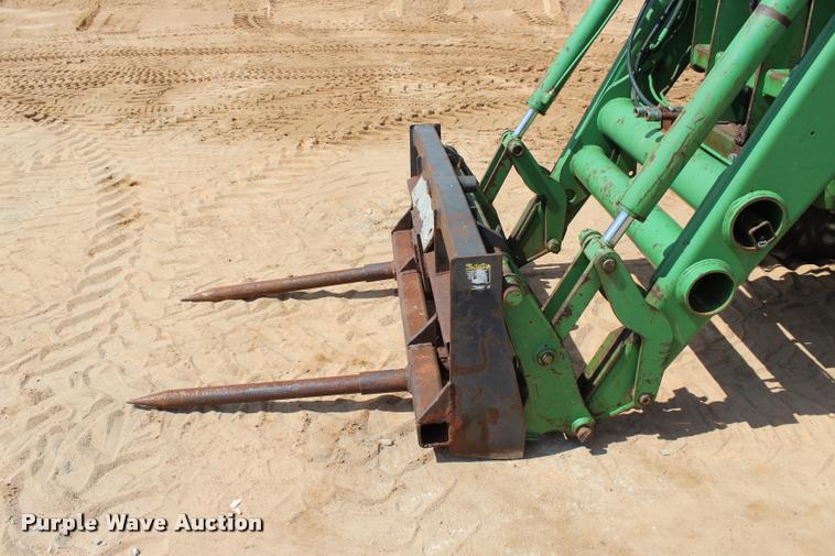 image for item L3239 1995 John Deere 8100 MFWD tractor