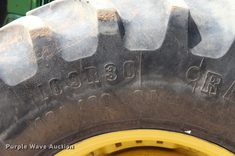 image for item L3239 1995 John Deere 8100 MFWD tractor