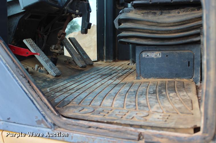 image for item L3240 2002 John Deere 644H wheel loader