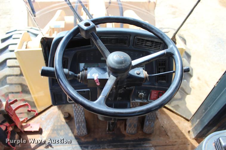 image for item L3240 2002 John Deere 644H wheel loader