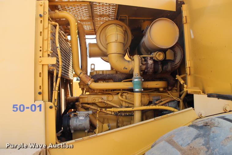 image for item L3240 2002 John Deere 644H wheel loader