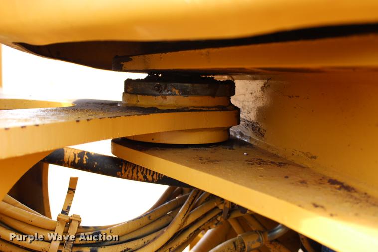 image for item L3240 2002 John Deere 644H wheel loader