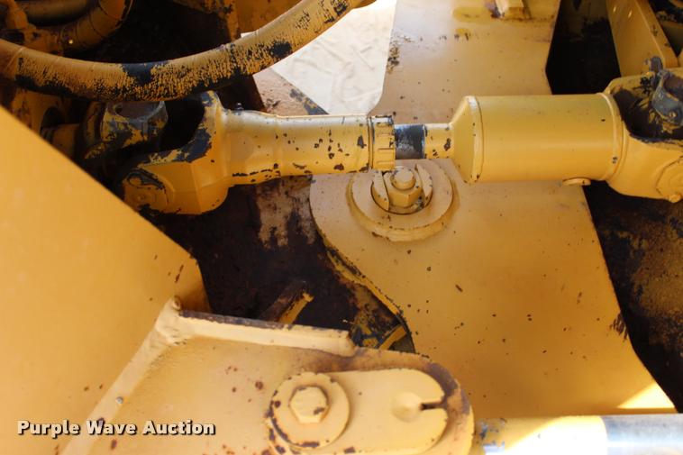 image for item L3240 2002 John Deere 644H wheel loader