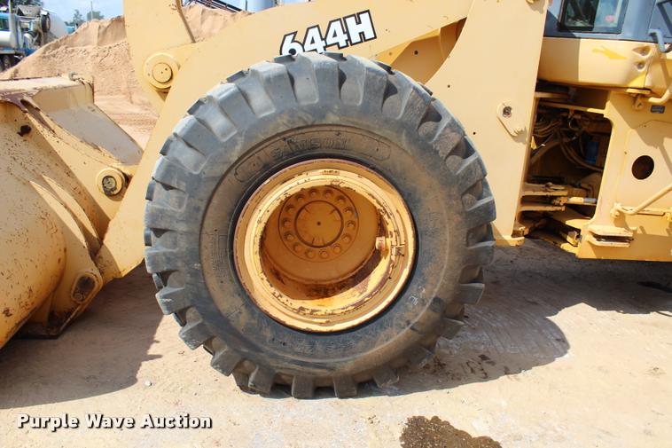 image for item L3240 2002 John Deere 644H wheel loader