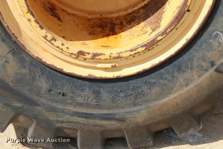 image for item L3240 2002 John Deere 644H wheel loader