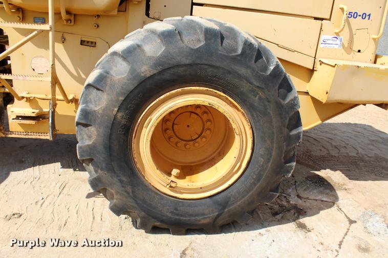 image for item L3240 2002 John Deere 644H wheel loader