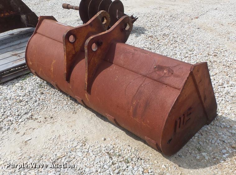 image for item CC9605 Backhoe attachment