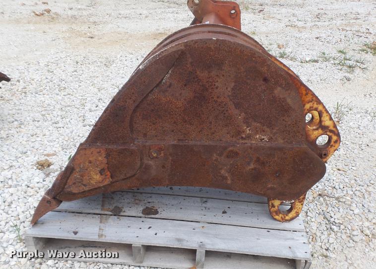 image for item CC9605 Backhoe attachment