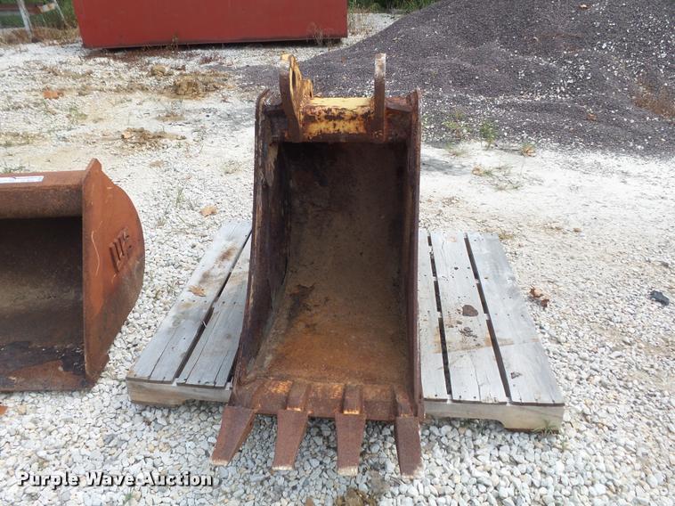 image for item CC9605 Backhoe attachment