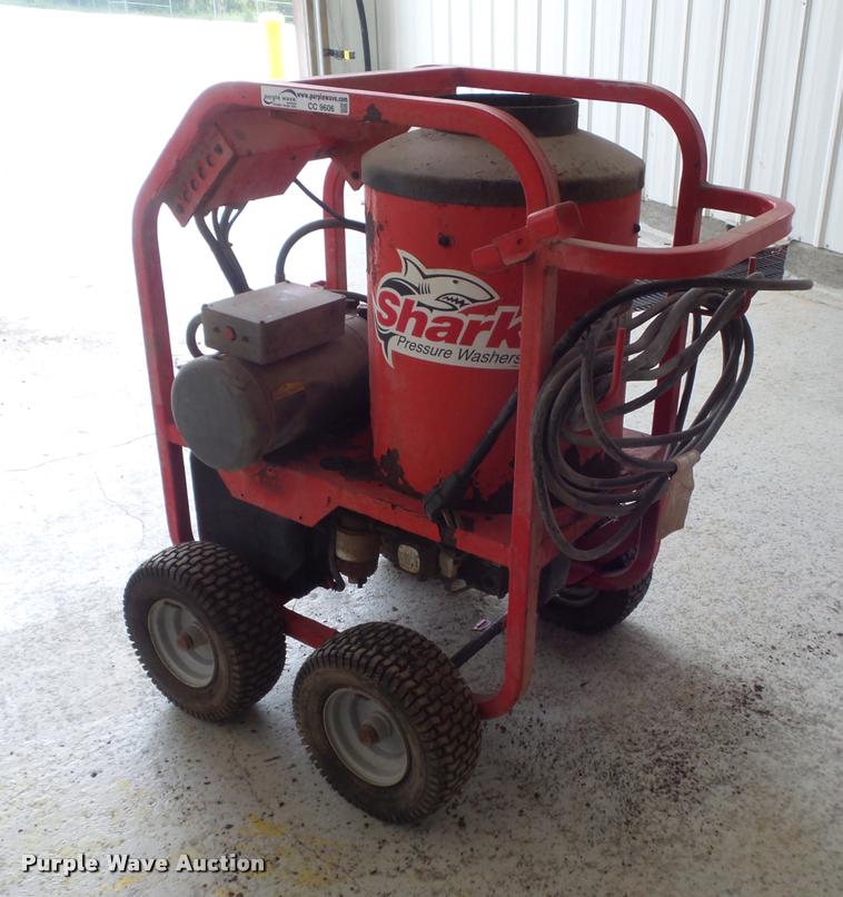 image for item CC9606 Shark STP-3520A pressure washer