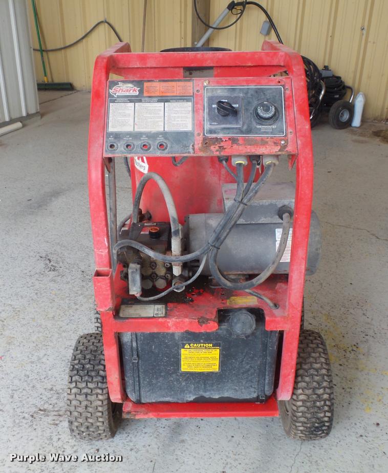 image for item CC9606 Shark STP-3520A pressure washer