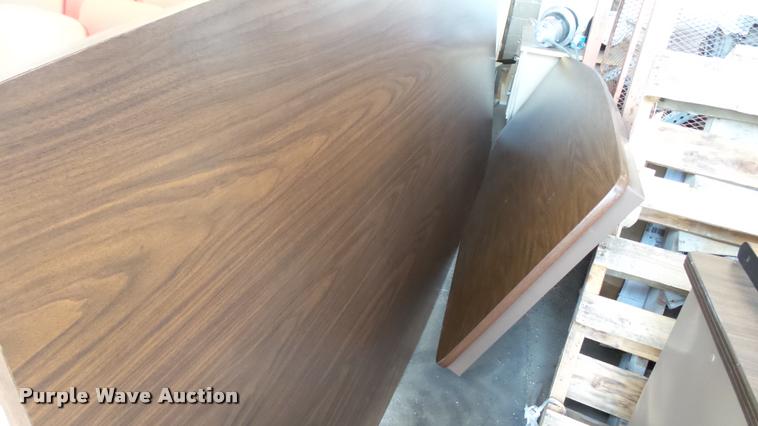 image for item DA1006 (2) tables