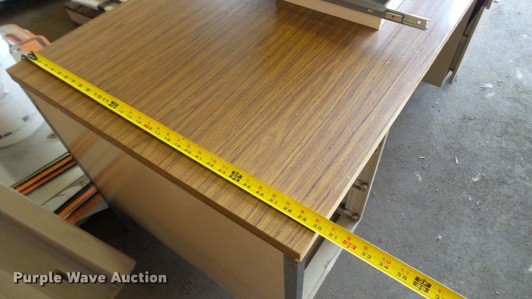 image for item DA1222 Office furniture