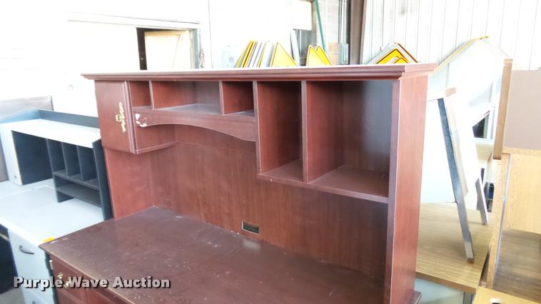 image for item DA1223 Office furniture